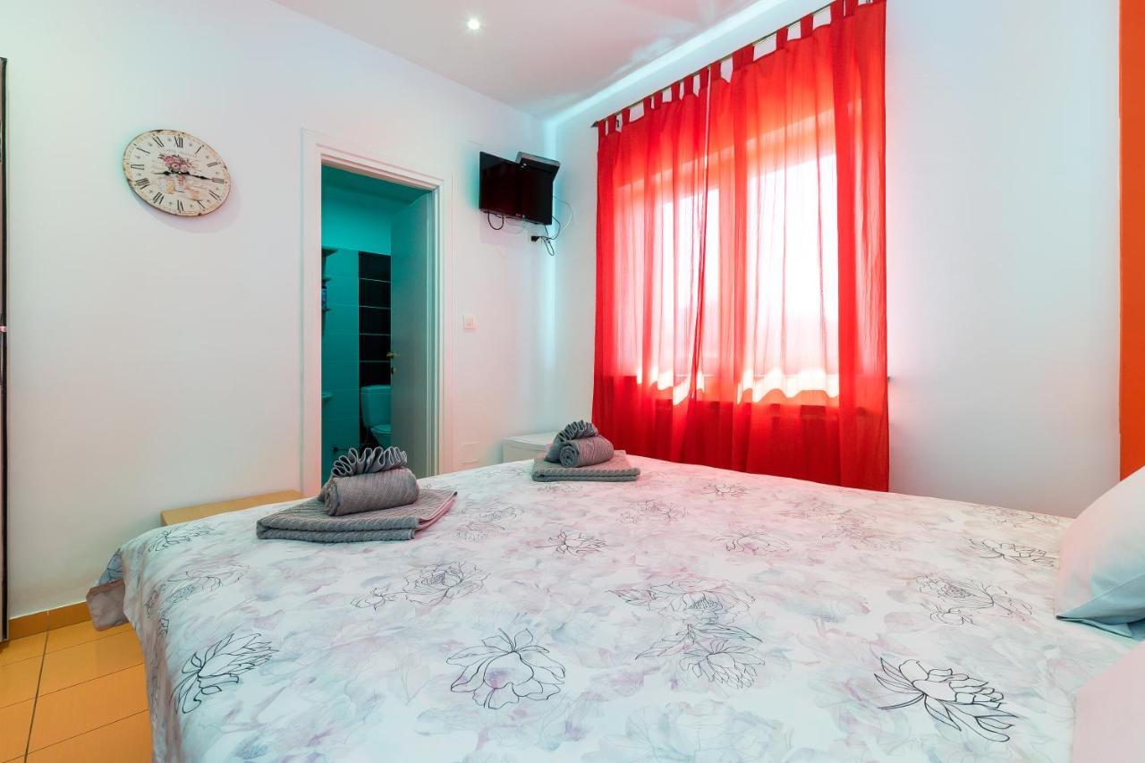 Guest House Slatki Snovi Knin Exterior photo